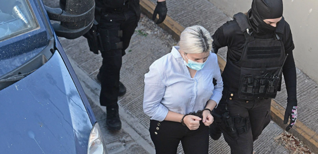 Επίθεση με βιτριόλι: Αμετανόητη και προκλητική η Έφη